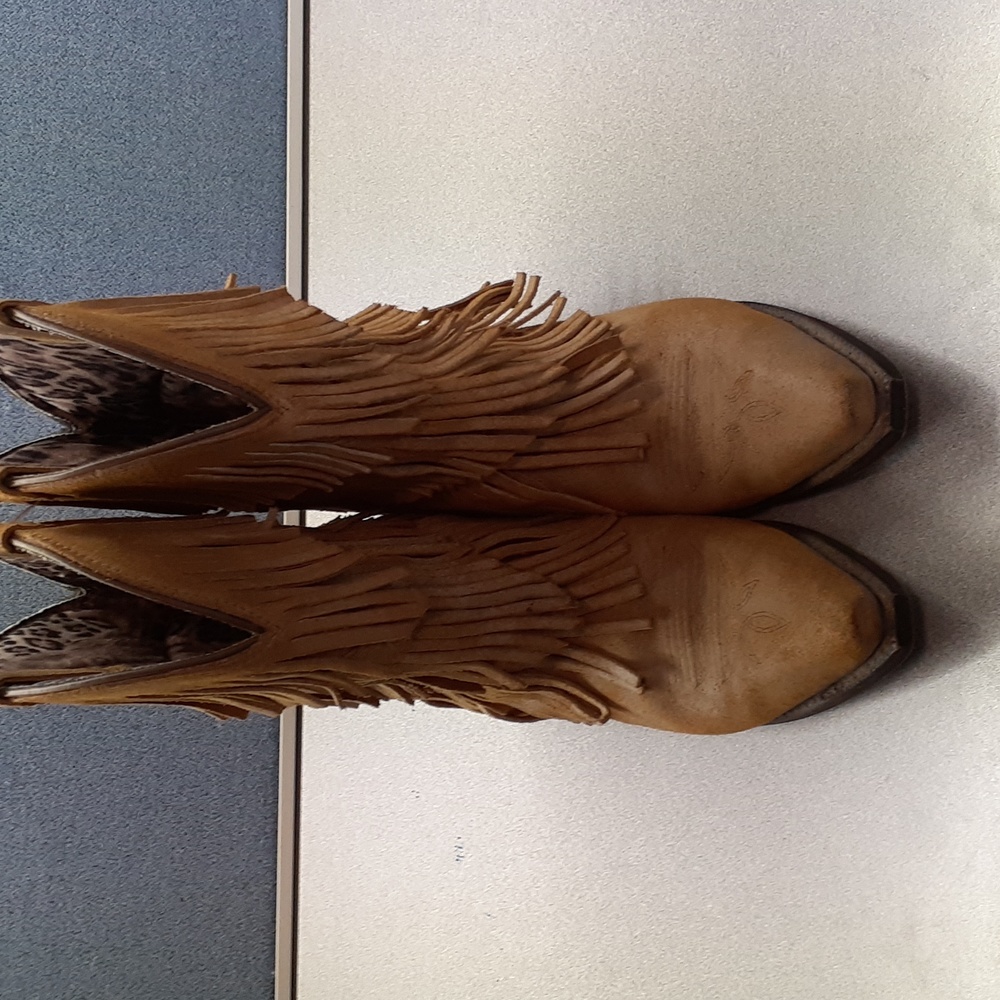 Dingo Brown Fringed Heeled Boots - Picture 6 of 8
